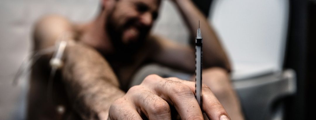 Cómo puedo ayudar a mi hijo drogadicto o hija adicta